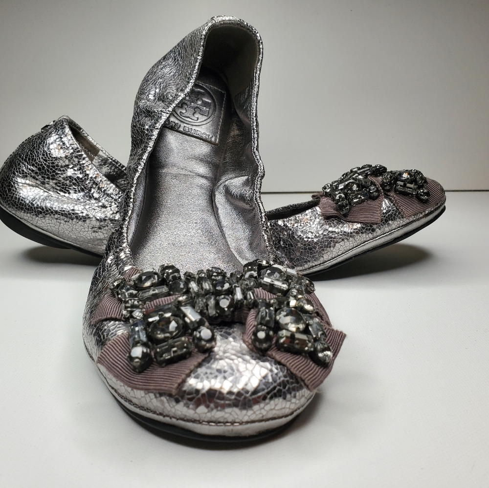 Tory Burch Azalea Pewter Jeweled Bow Flat Sz 10.5
